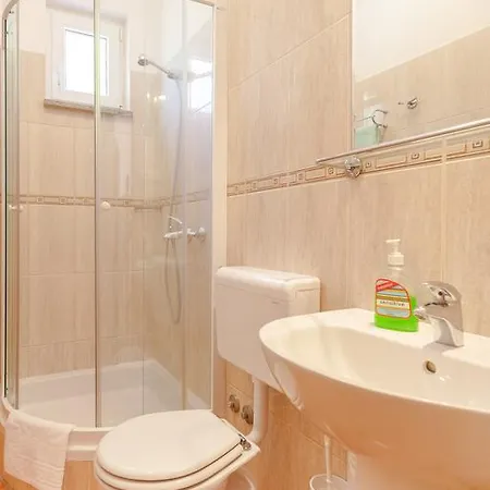 Pensjonat Davor Tomas 3*