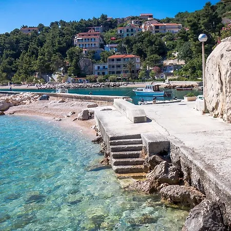 Davor Tomas Konukevi 4*