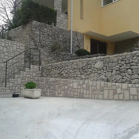Davor Tomas 招待所 4*