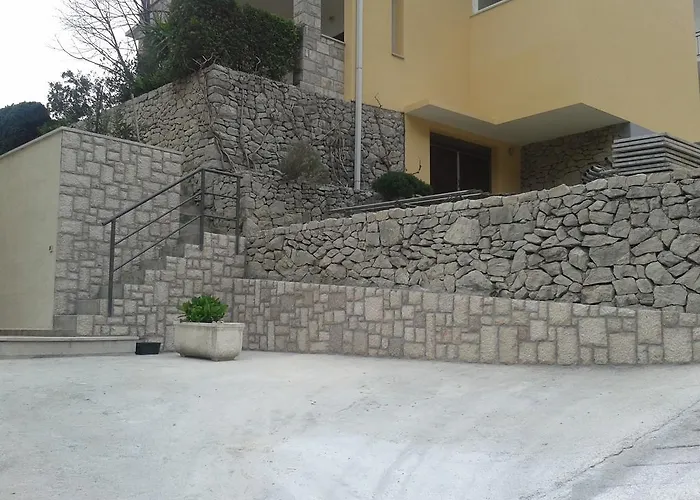 Davor Tomas 招待所 4*
